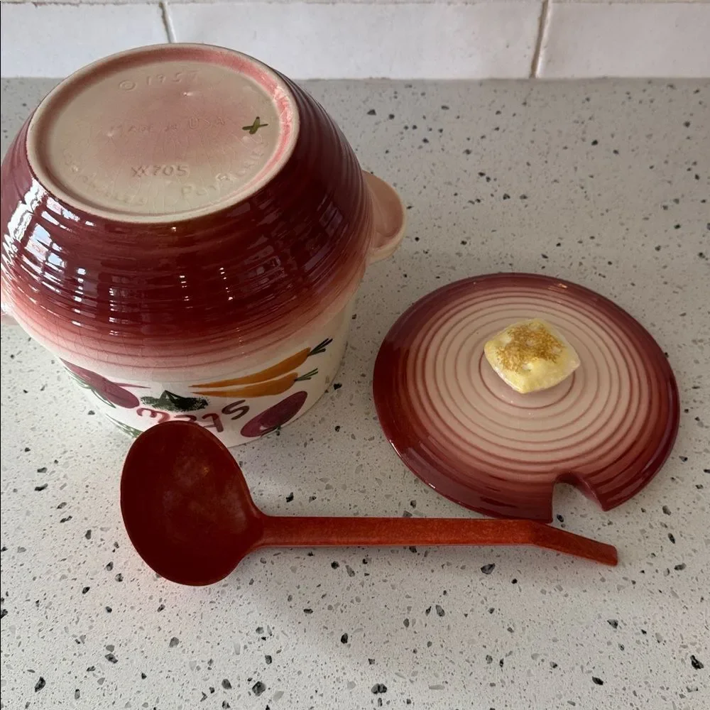 LA Pottery Tureen Soup Stew Chili Beans #705 1957 Kitchen Decor Made in the USA